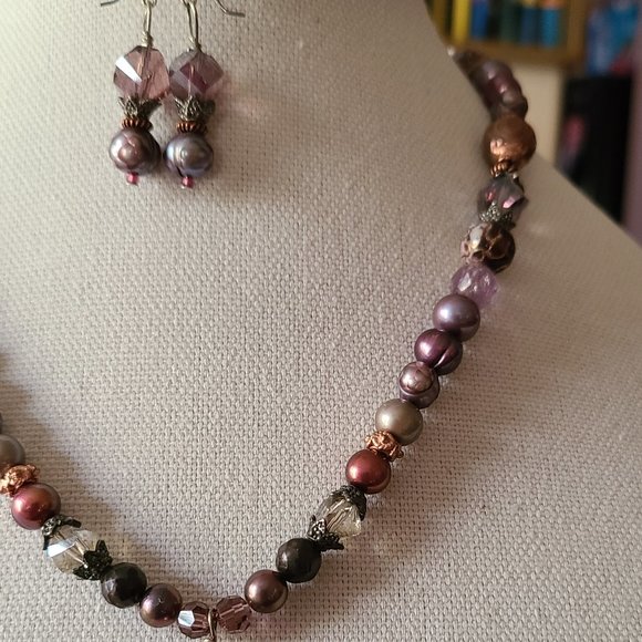 Lepidolite & Fresh Water Pearls - Picture 6 of 13